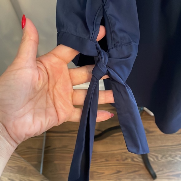 💙Sateen Tie Sleeve Top - Picture 5 of 10